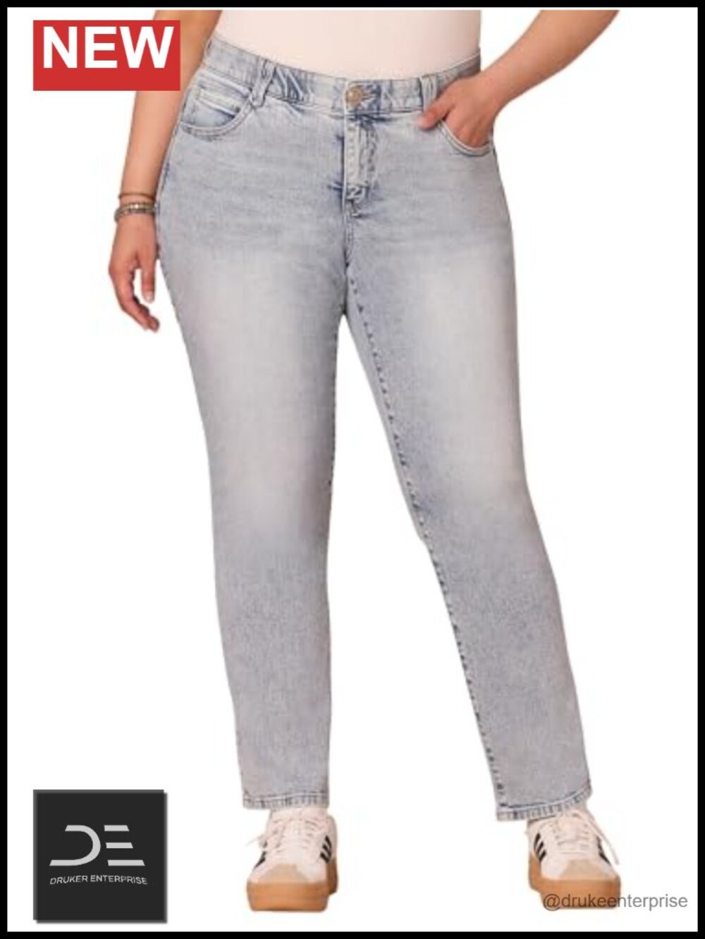 Plus Size Booty Lift Straight Leg Jeans Mid Rise 99% Cotton 1% Spandex